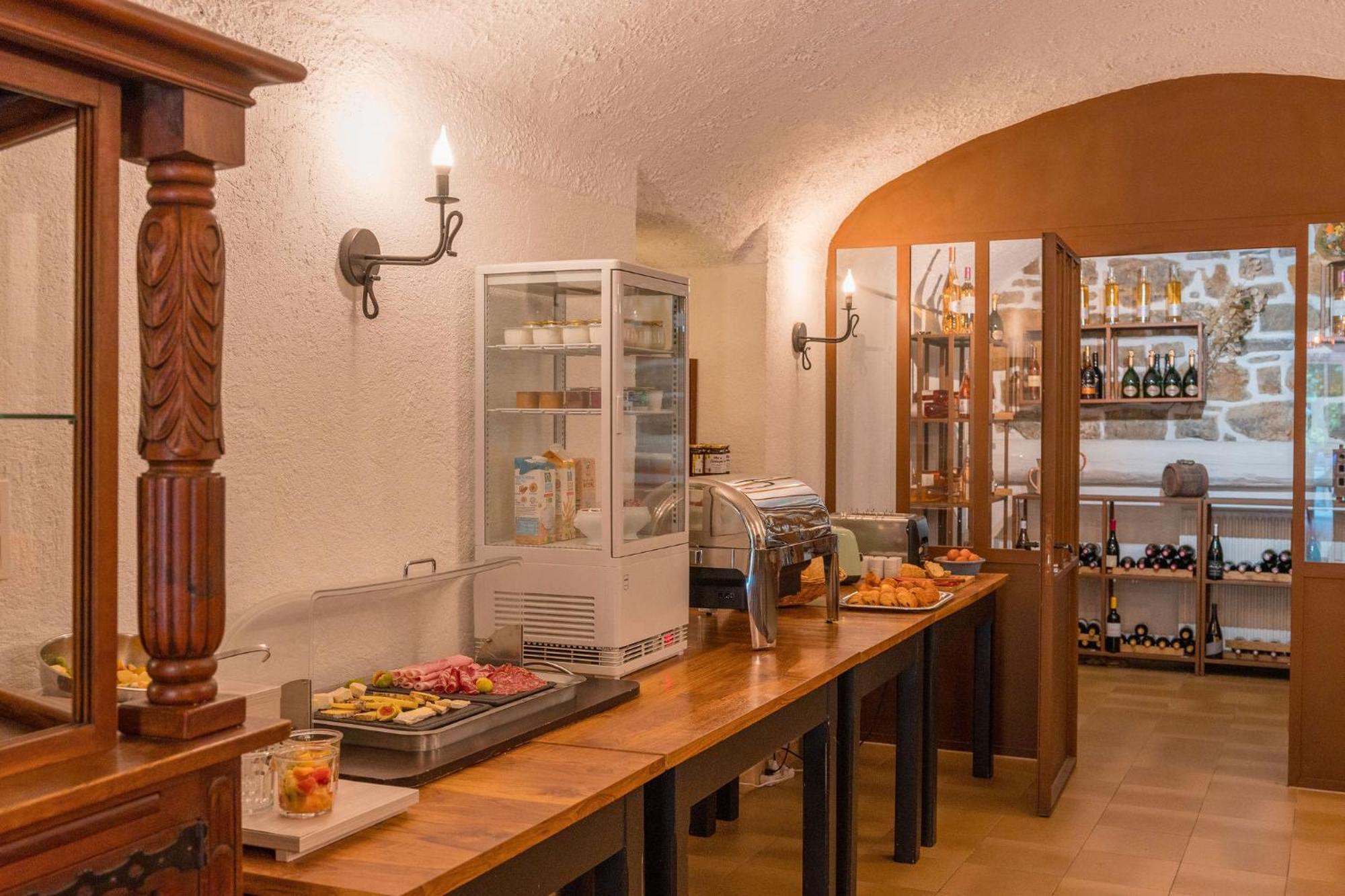Logis Hotel Restaurant Le Pradinas Anduze Eksteriør bilde