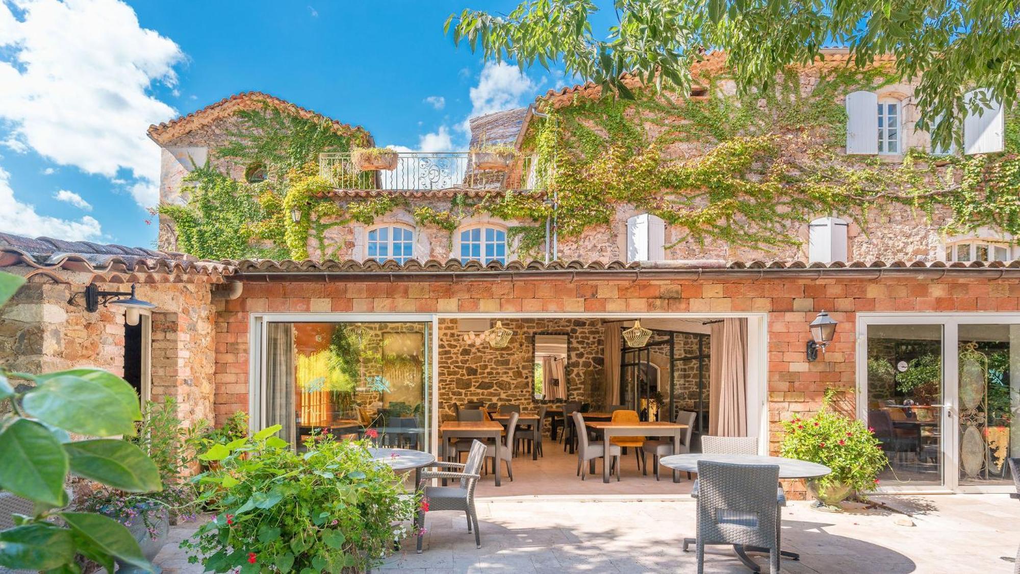 Logis Hotel Restaurant Le Pradinas Anduze Eksteriør bilde
