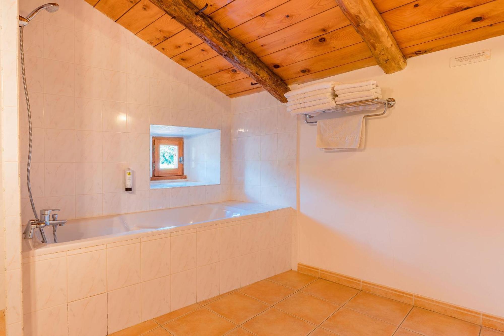 Logis Hotel Restaurant Le Pradinas Anduze Rom bilde